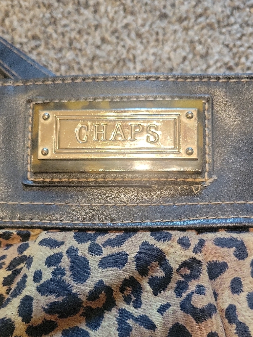Chaps Ralph Lauren Leopard Crossbody - Picture 5 of 10